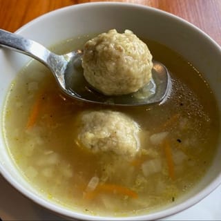 Matzo Ball Soup w/ Real Chicken Per Lb